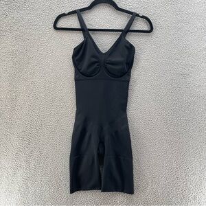SPANX Shapewear Bodysuit Women Large Black Sliming 8.5"